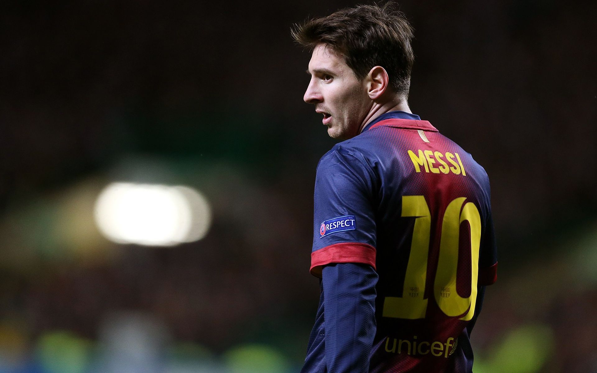 中作出积极 中作出积极