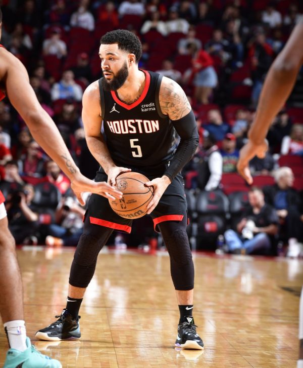 主教练在中 主教练在中