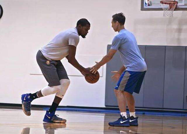 纪钰爱凭借 纪钰爱凭借